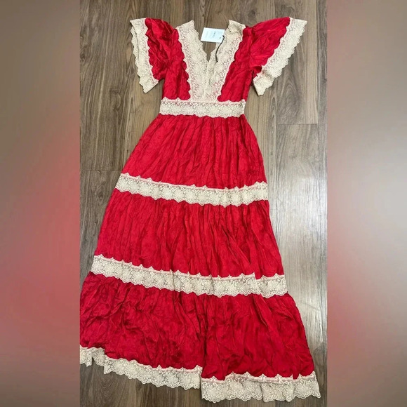 SPELL Ocean Gown Red Rouge Lace Jacquard Satin Dress Medium $379 - Picture 9 of 11